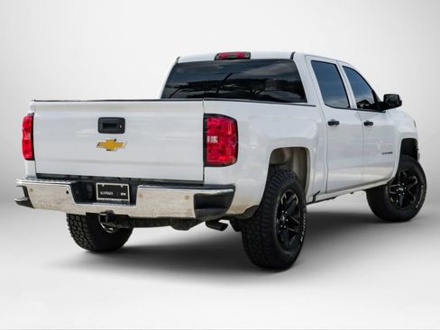 Used 2018 Chevrolet Silverado 1500 W/T w/ Trailering Package AWD/4WD image 6