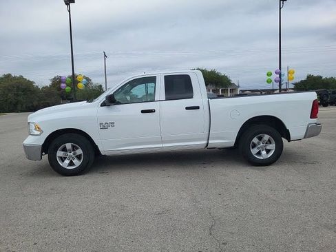 Used 2024 RAM 1500 Classic SLT image 2
