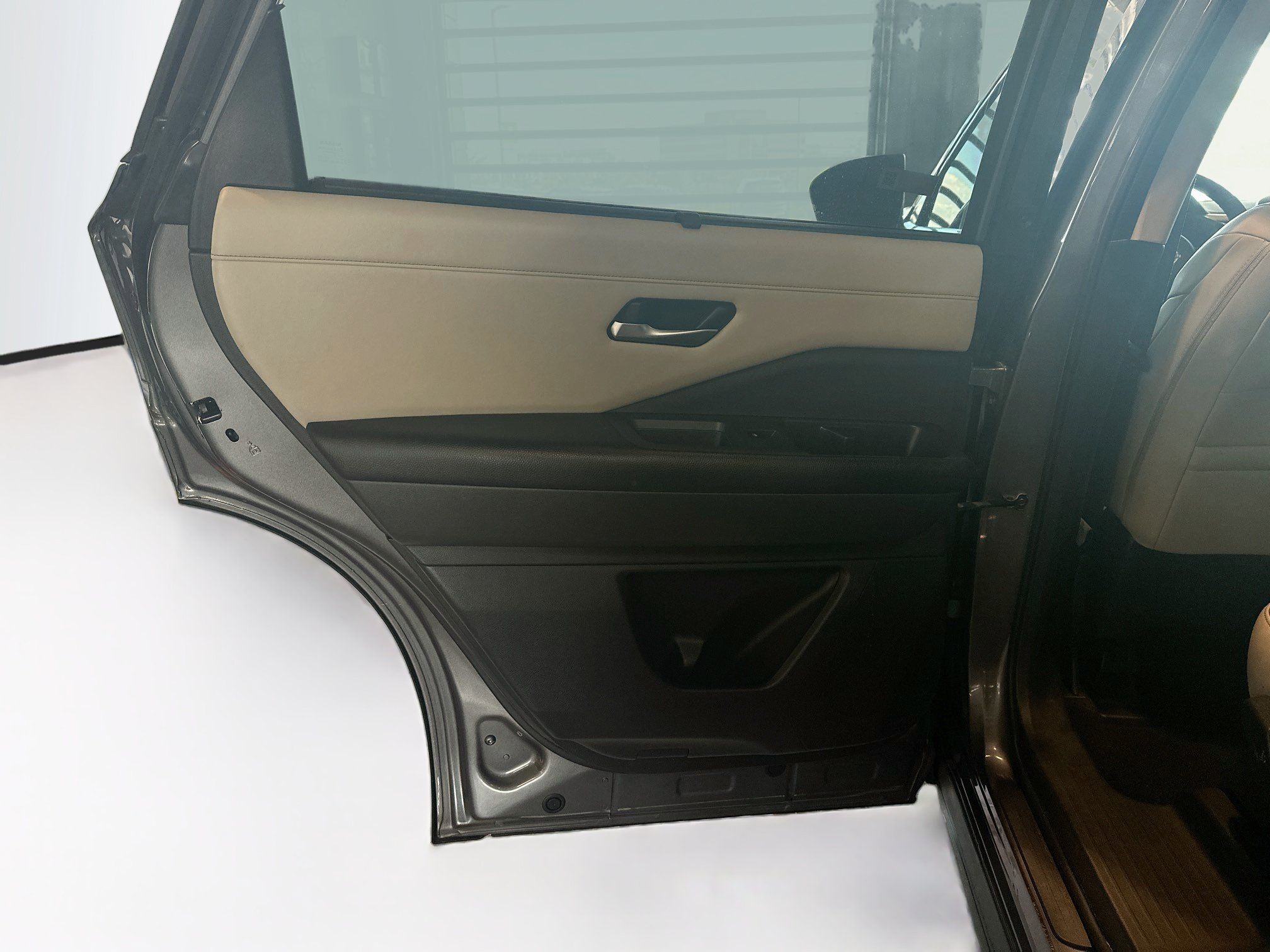 Used 2023 Nissan Pathfinder SL AWD/4WD image 27