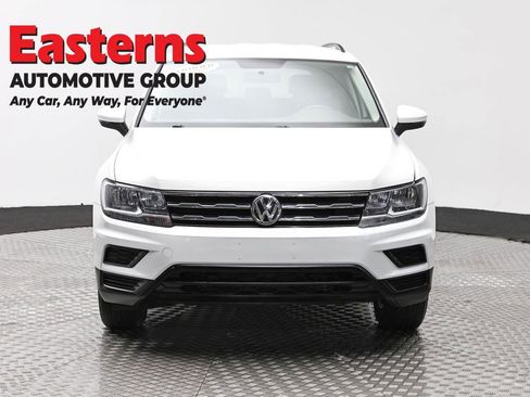 Used 2020 Volkswagen Tiguan S image 2