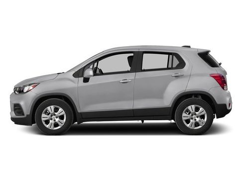 Used 2017 Chevrolet Trax LS AWD/4WD image 3