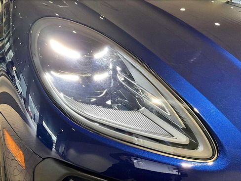 Used 2025 Porsche Macan image 15