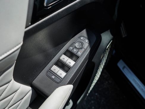 New 2025 Mitsubishi Outlander SEL image 19