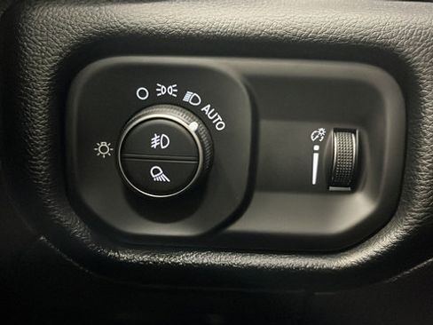 Used 2021 RAM 1500 Big Horn AWD/4WD image 21