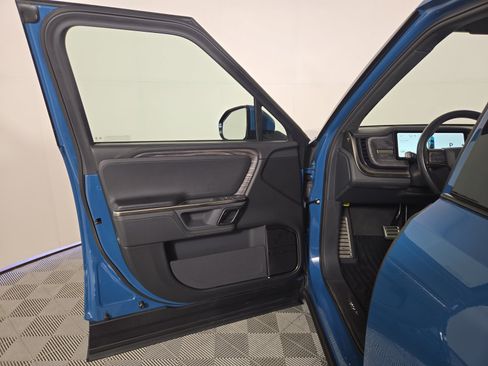 Used 2022 Rivian R1T Launch Edition AWD/4WD image 16