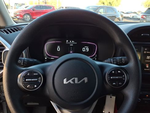 Used 2023 Kia Soul LX w/ Option Group 015 image 18