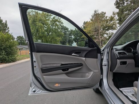 Used 2008 Honda Accord LX image 10