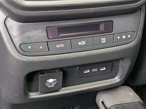Certified 2025 Honda Pilot TrailSport image 25