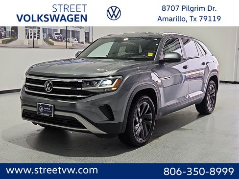 Used 2023 Volkswagen Atlas Cross Sport SE w/ Black Wheel Package FWD image 1