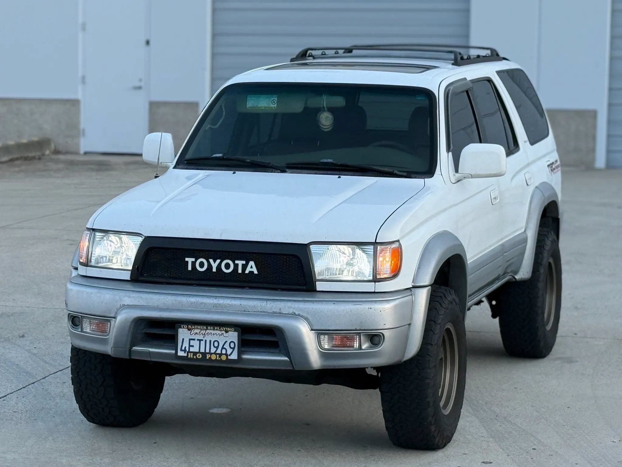 Used 1999 Toyota 4Runner Limited w/ Upgrade Value Pkg 5 AWD/4WD image 2