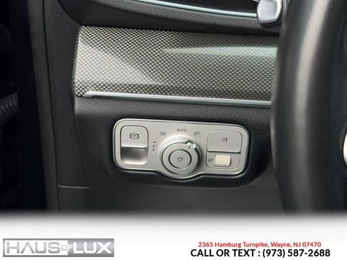 Used 2021 Mercedes-Benz GLE 350 4MATIC w/ AMG Line Exterior image 37