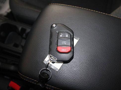 Used 2024 Jeep Wrangler Sahara image 53