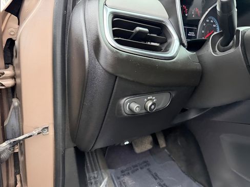 Used 2019 Chevrolet Equinox LS AWD/4WD image 15