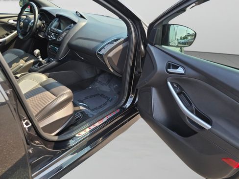 Used 2013 Ford Focus ST FWD image 26