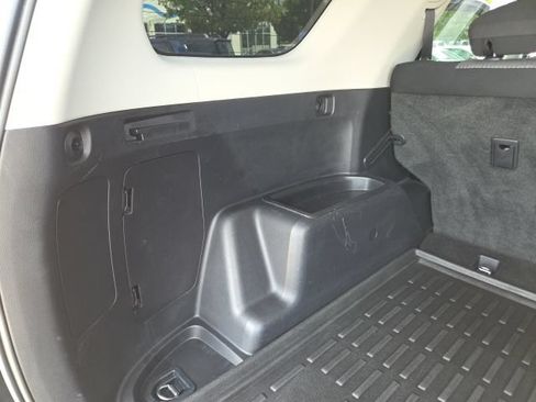 Used 2019 Toyota 4Runner SR5 AWD/4WD image 20