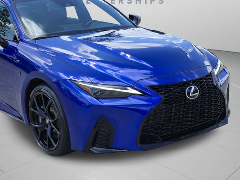 Certified 2025 Lexus IS 500 w/ Accessory Package 2 RWD image 36