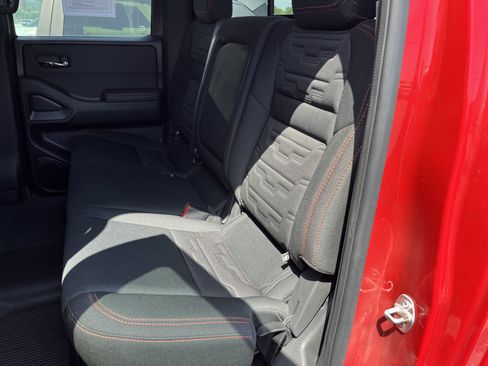 Used 2024 Nissan Frontier PRO-4X w/ Pro Convenience Package AWD/4WD image 17
