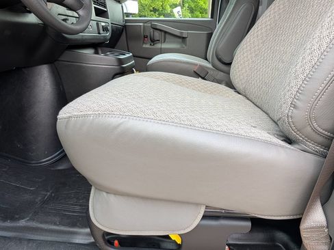 New 2026 Chevrolet Express 3500 w/ Power Convenience Package RWD image 5