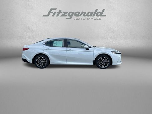 Used 2026 Toyota Camry XLE w/ Premium Package AWD/4WD image 8