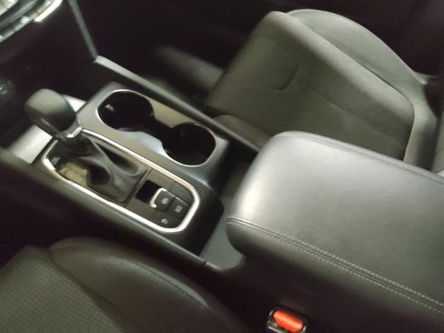 Used 2020 Hyundai Santa Fe SE FWD image 26