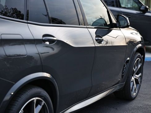 New 2026 BMW X5 xDrive50e w/ Executive Package image 8