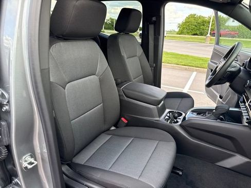 Used 2026 Chevrolet Colorado W/T RWD image 31
