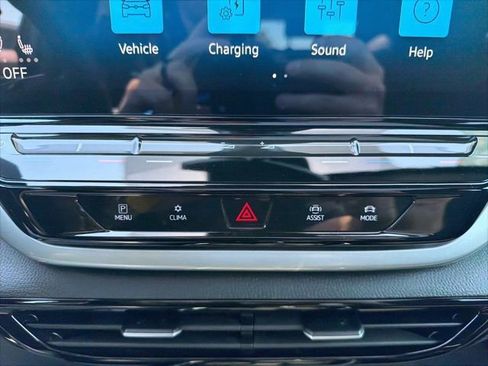 Certified 2023 Volkswagen ID.4 Pro S AWD/4WD image 12