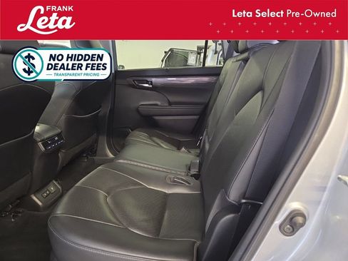 Used 2020 Toyota Highlander Limited AWD/4WD image 22
