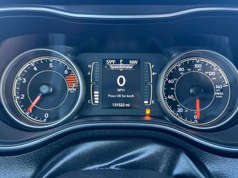 Used 2019 Jeep Cherokee Latitude Plus image 21