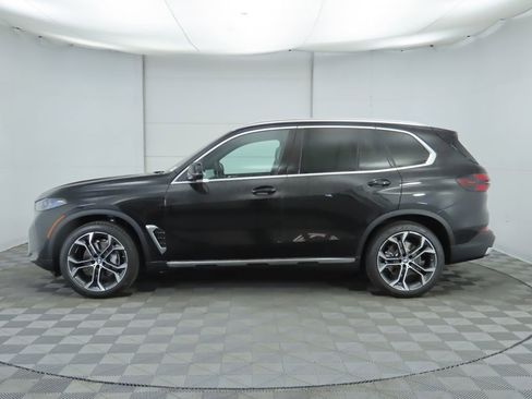 Used 2026 BMW X5 sDrive40i w/ Climate Comfort Package RWD image 9