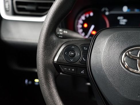 Certified 2025 Toyota RAV4 XLE FWD image 14