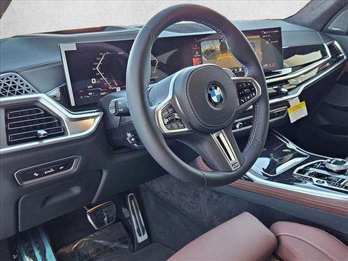 New 2026 BMW X7 M60i AWD/4WD image 3