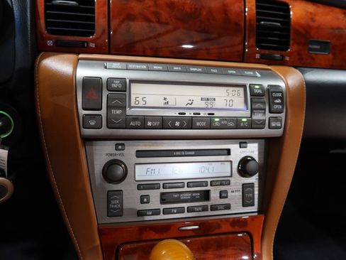 Used 2005 Lexus SC 430 Convertible w/ Preferred Accessory Pkg RWD image 23