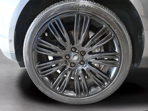 Used 2019 Land Rover Range Rover Long Wheelbase Supercharged AWD/4WD image 35