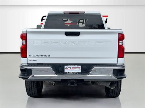 Used 2024 Chevrolet Silverado 2500 LT image 6