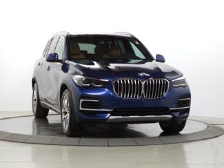 Used 2023 BMW X5 xDrive40i w/ Premium Package AWD/4WD video 1
