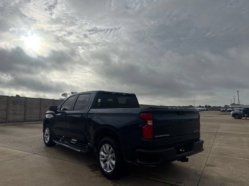 Used 2022 Chevrolet Silverado 1500 Custom RWD image 16