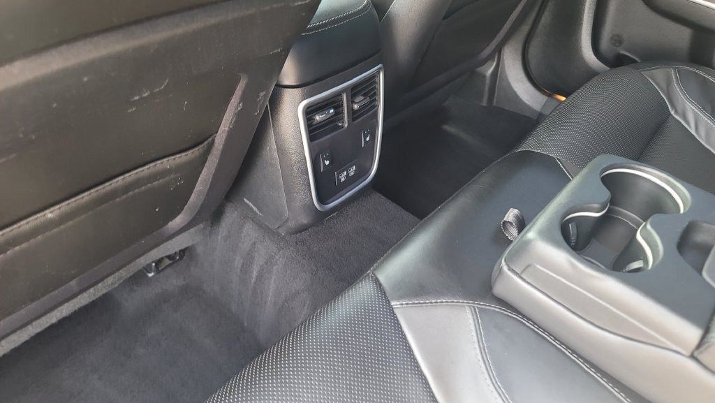Used 2021 Dodge Charger SXT w/ Leather Interior Group RWD image 26