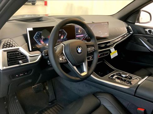 New 2026 BMW X5 xDrive40i image 8
