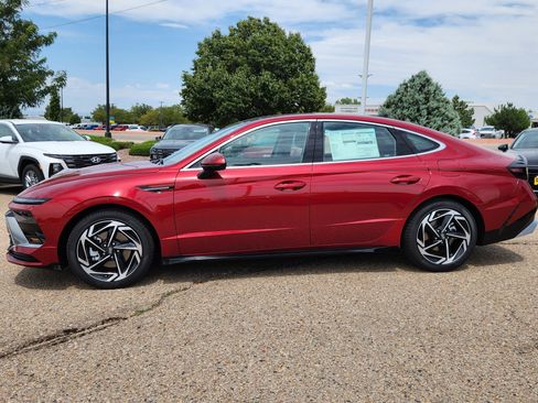 New 2025 Hyundai Sonata SEL image 2