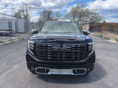 Used 2025 GMC Sierra 1500 Denali Ultimate image 3