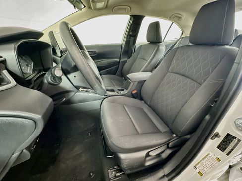 Used 2024 Toyota Corolla LE FWD image 13