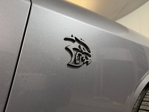 Used 2015 Dodge Challenger SRT Hellcat image 9