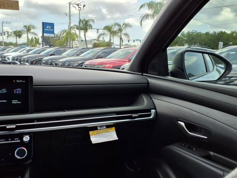 New 2025 Hyundai Santa Cruz SEL image 18