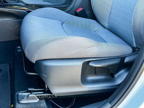 Certified 2023 Toyota Corolla Cross SE image 11