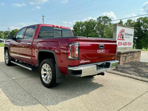 Used 2018 GMC Sierra 1500 SLT w/ SLT Premium Package AWD/4WD image 7