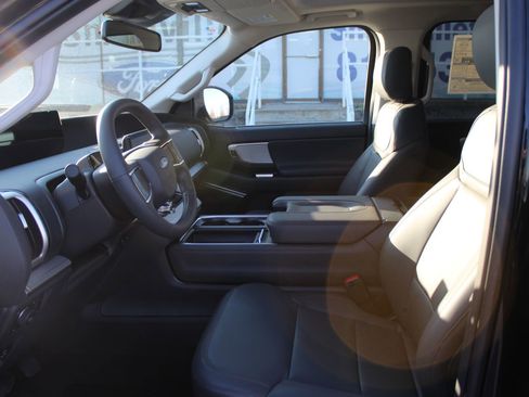New 2025 Ford Expedition Active AWD/4WD image 20