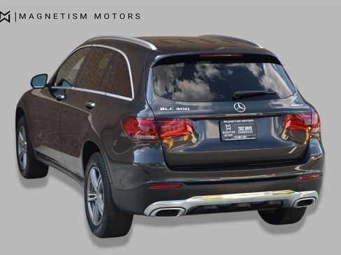 Used 2022 Mercedes-Benz GLC 300 4MATIC image 9