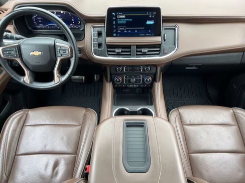 Used 2023 Chevrolet Tahoe High Country image 3