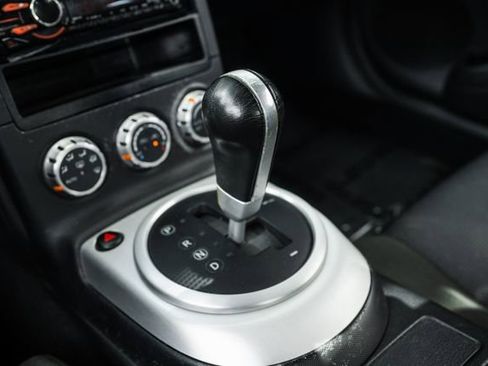 Used 2008 Nissan 350Z Enthusiast image 12